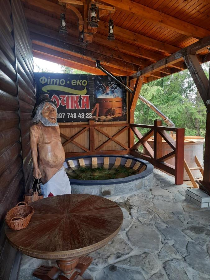 Hotel Novoe Shale Yablunytsya Exterior foto